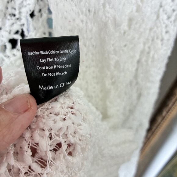 POL White Open Knit Long Cardigan Medium Hippie Beachy Lightweight Boho Vibe - Picture 7 of 9